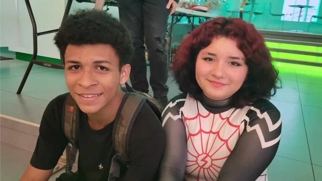 Teens at a Positive Directions teen night out event